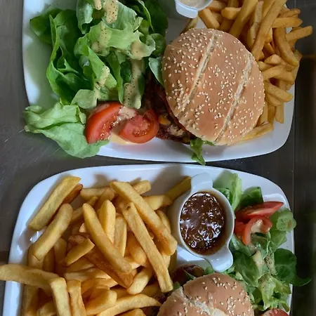 Le Longchamp 4* لون-بلاج