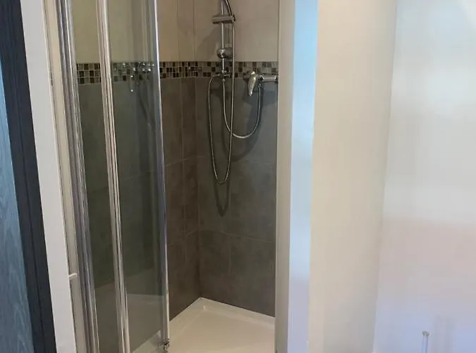 Le Longchamp Hotel 4*